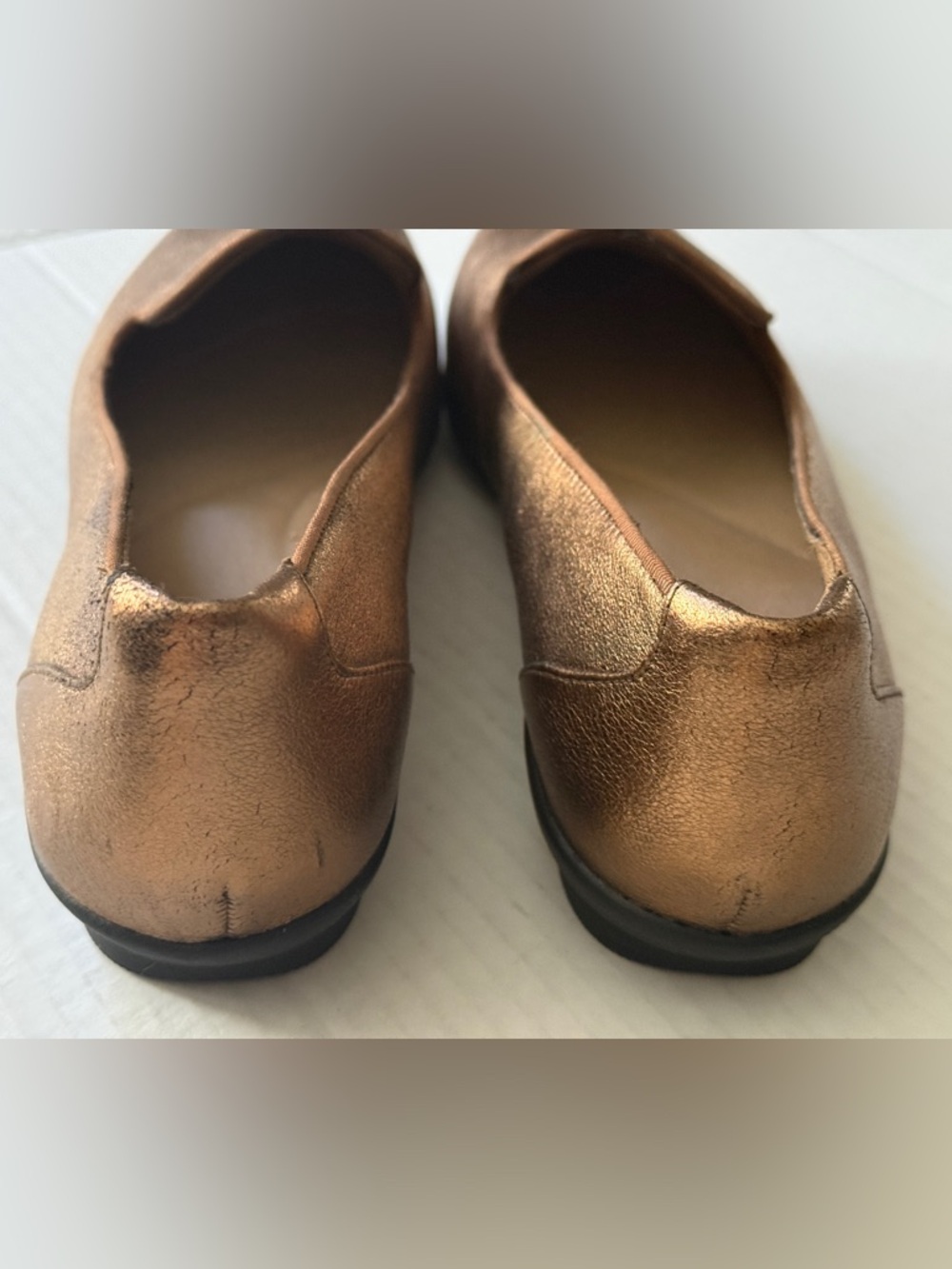Clarks Collection Sara Poppy Metallic Bronze Leather Flats /Loafers Women's Sz 8 - Picture 7 of 11
